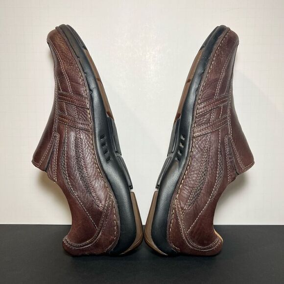 Mens CLARKS Unstructured Brown Leather Slip On Casual Shoes / Size 9.5 Medium - Picture 6 of 8